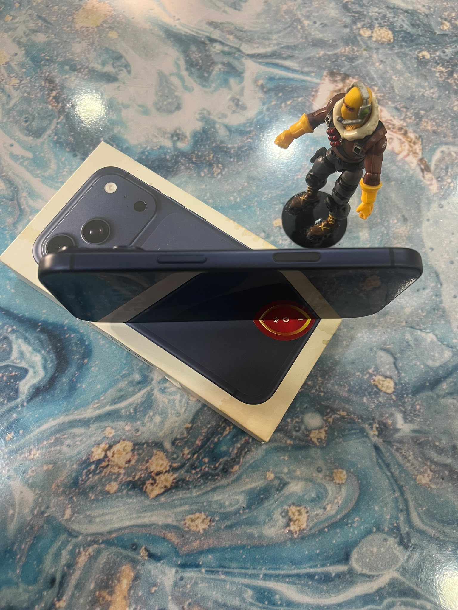 iPhone 17 Pro 1TB - Blue (Used - Excellent)