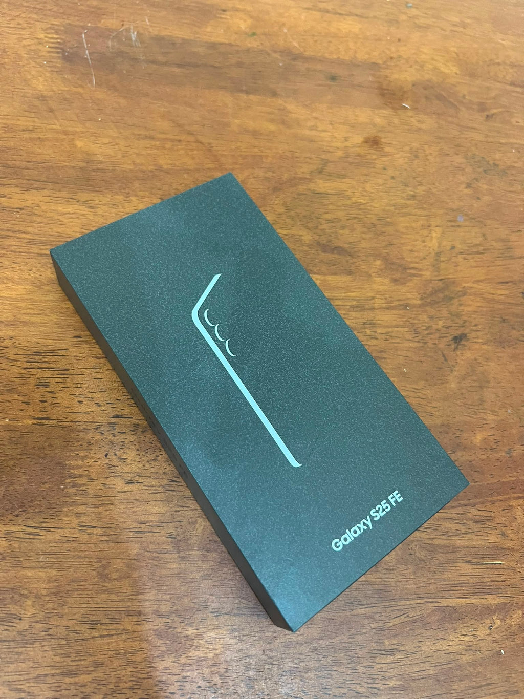 Samsung Galaxy S25 FE 256GB 8GB RAM - White (New, Sealed)