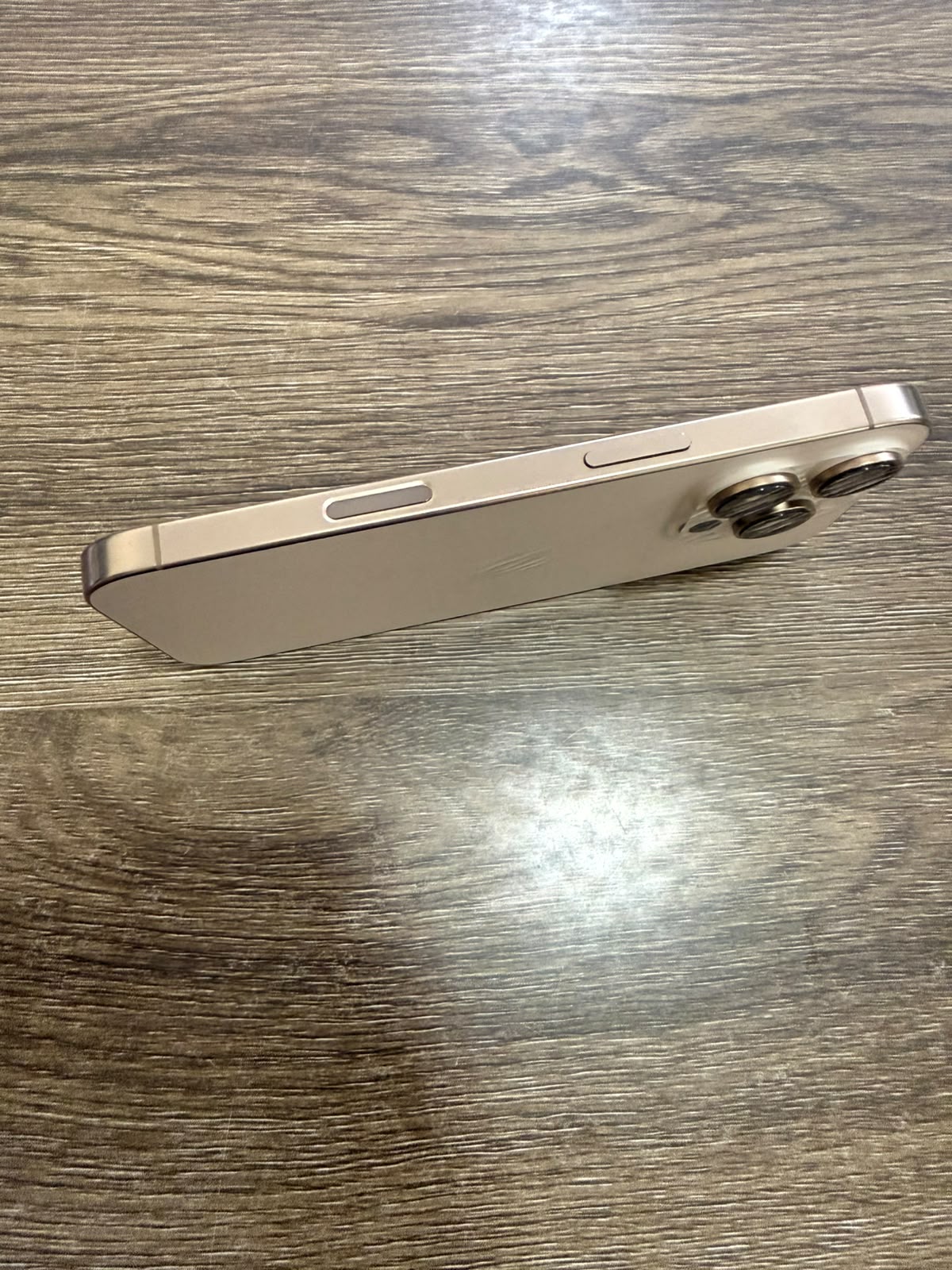 iPhone 16 Pro - Desert Titanium 256GB