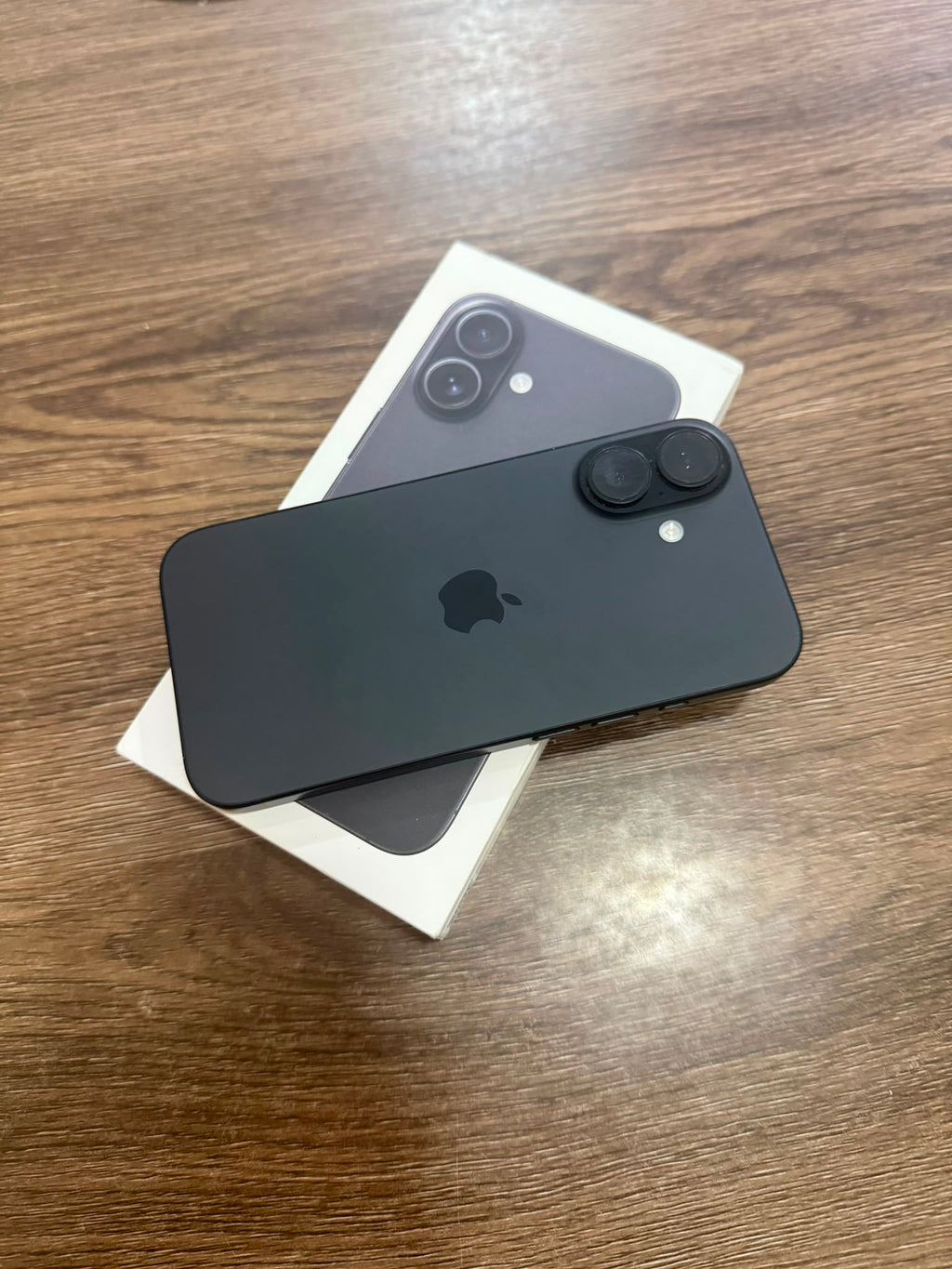 iPhone 16 - 128GB - Black