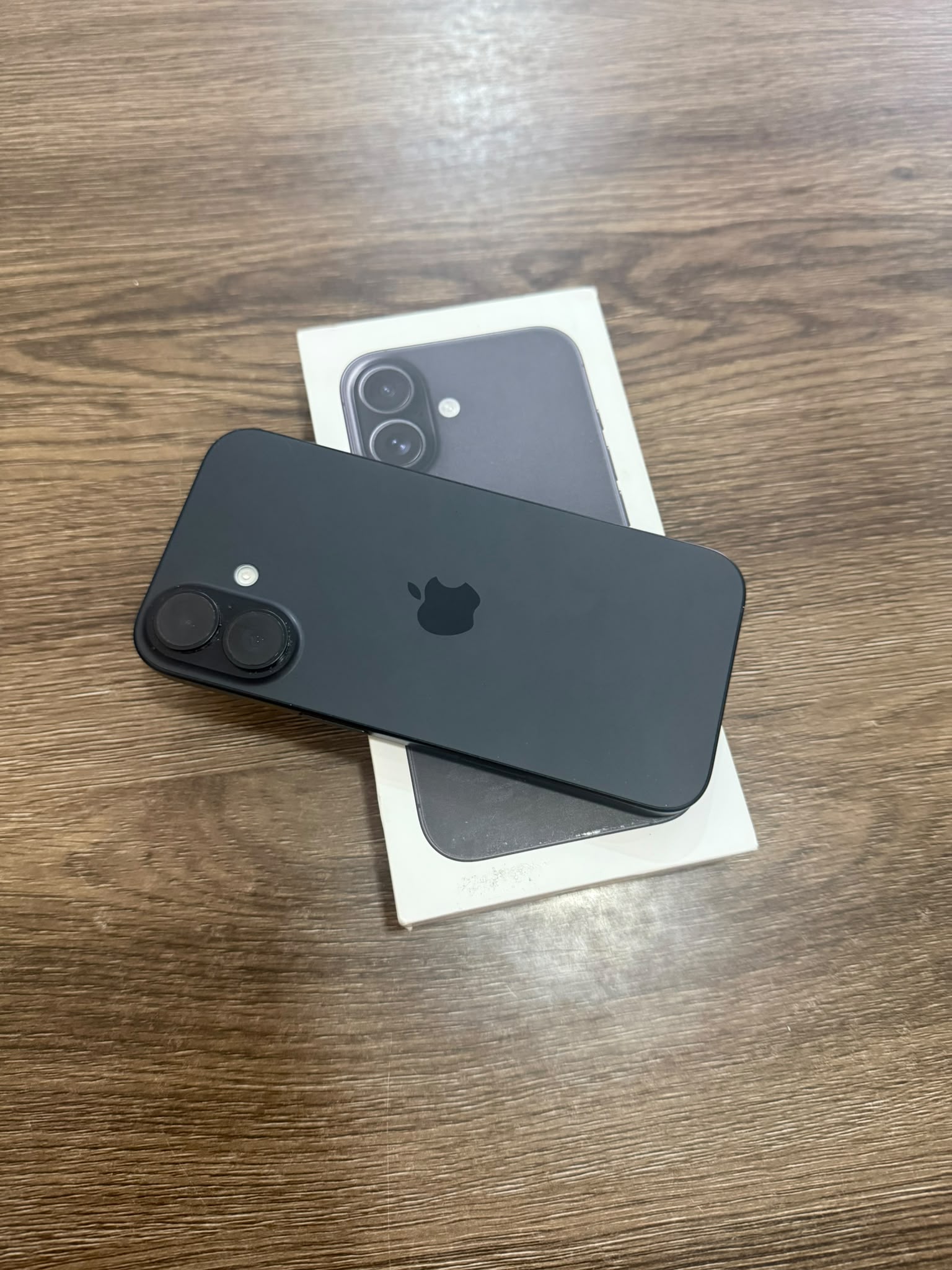 iPhone 16 - 128GB - Black