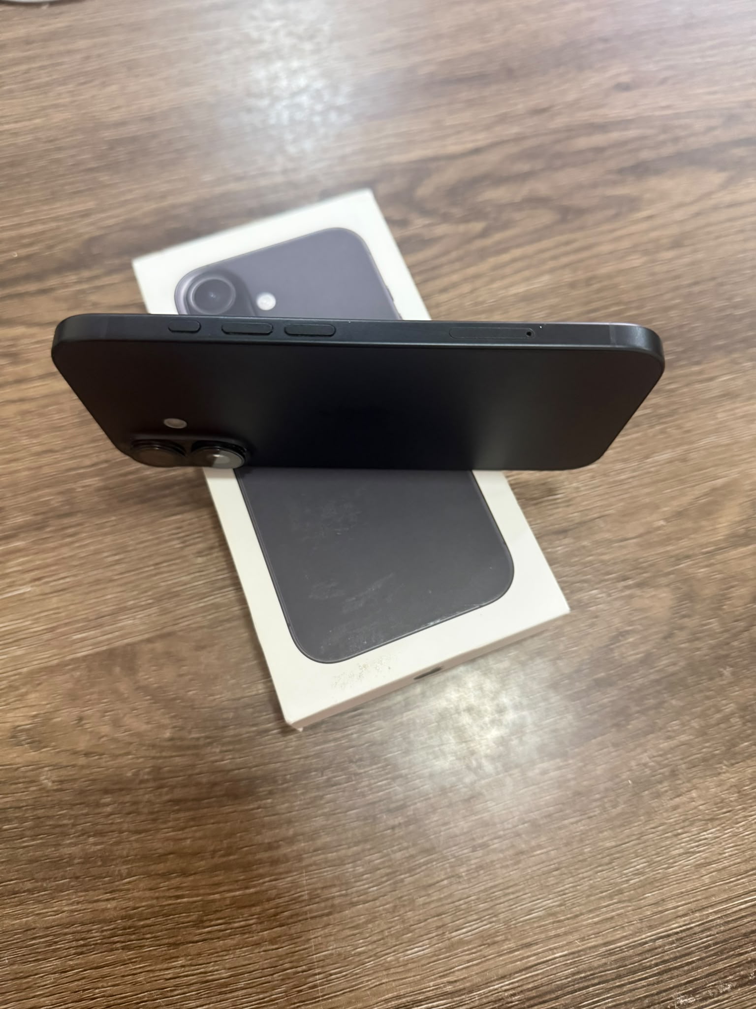 iPhone 16 - 128GB - Black