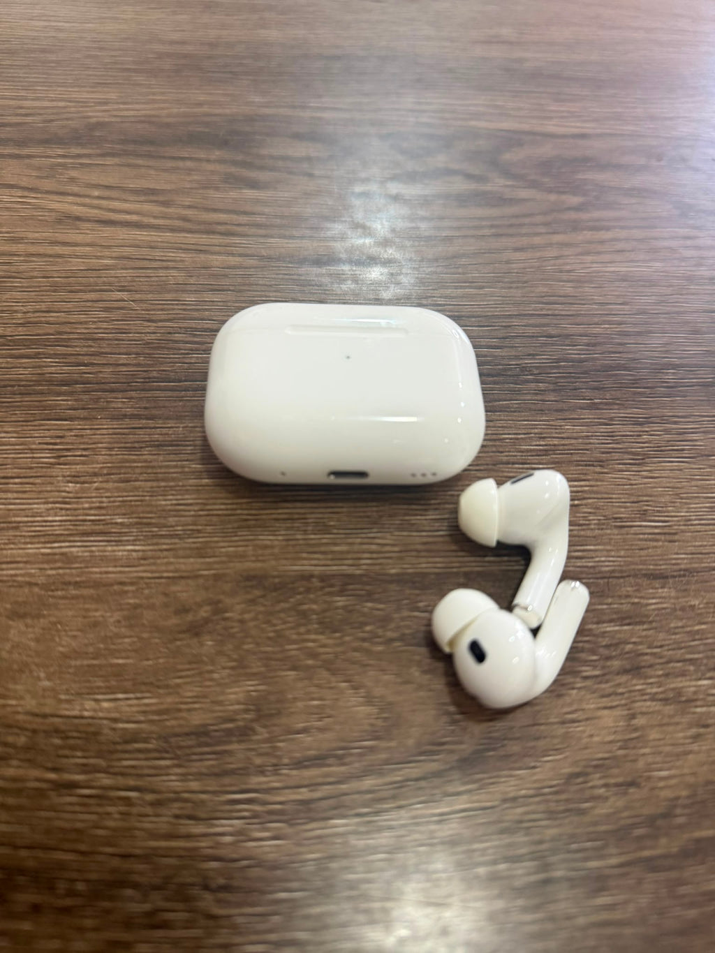 AirPods Pro - Lightning
